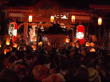 写真：山中諏訪神社