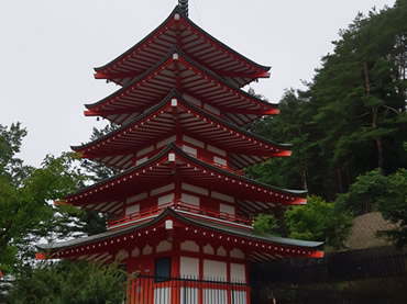 写真：新倉山浅間公園